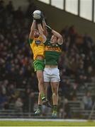 28 January 2018; Odhran Mac Niallais of Donegal in action against Barry O’Sullivan of Kerry during the Allianz Football League Division 1 Round 1 match between Kerry and Donegal at Fitzgerald Stadium in Killarney, Co. Kerry. Photo by Diarmuid Greene/Sportsfile