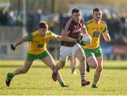 4 February 2018; Damien Comer of Galway in action against Tony McClenaghan and Leo McLoone of Donegal during the Allianz Football League Division 1 Round 2 match between Donegal and Galway at O'Donnell Park, in Letterkenny, Donegal. Photo by Oliver McVeigh/Sportsfile