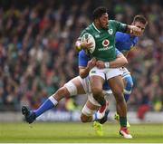 10 February 2018; Bundee Aki of Ireland is tackled by Dean Budd of Italy during the Six Nations Rugby Championship match between Ireland and Italy at the Aviva Stadium in Dublin. Photo by Seb Daly/Sportsfile