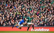 10 February 2018; Sean Cronin of Ireland is tackled by Mattia Bellini of Italy during the Six Nations Rugby Championship match between Ireland and Italy at the Aviva Stadium in Dublin. Photo by David Fitzgerald/Sportsfile