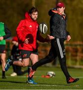 12 February 2018; Tyler Bleyendaal passes to team-mate Rhys Marshall during Munster Rugby squad training at the University of Limerick in Limerick. Photo by Diarmuid Greene/Sportsfile