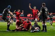23 February 2018; James Cronin of Munster is congratulated by team-mate Billy Holland after scoring his side's second try during the Guinness PRO14 Round 16 match between Munster and Glasgow Warriors at Irish Independent Park in Cork. Photo by Diarmuid Greene/Sportsfile
