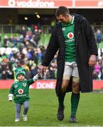 10 March 2018; Peter O’Mahony of Ireland walks alongside his daughter Indie after the NatWest Six Nations Rugby Championship match between Ireland and Scotland at the Aviva Stadium in Dublin. Photo by Brendan Moran/Sportsfile