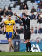 1 April 2018; Cathal Compton of Roscommon is shown the black card by referee Seán Hurson during the Allianz Football League Division 2 Final match between Cavan and Roscommon at Croke Park in Dublin. Photo by Piaras Ó Mídheach/Sportsfile