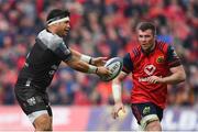 31 March 2018; Raphael Lakafia of RC Toulon in action against Peter O'Mahony of Munster during the European Rugby Champions Cup quarter-final match between Munster and Toulon at Thomond Park in Limerick. Photo by Brendan Moran/Sportsfile