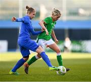6 April 2018; Denise O'Sullivan of Republic of Ireland in action against Valentína Šušolová of Slovakia during the 2019 FIFA Women's World Cup Qualifier match between Republic of Ireland and Slovakia at Tallaght Stadium in Tallaght, Dublin. Photo by Stephen McCarthy/Sportsfile