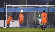 10 April 2018; Sherida Spitse of Netherlands shoots to score her side's second goal, a penalty, during the 2019 FIFA Women's World Cup Qualifier match between Republic of Ireland and Netherlands at Tallaght Stadium in Tallaght, Dublin. Photo by Stephen McCarthy/Sportsfile