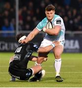 13 April 2018; Peter Robb of Connacht is tackled by Pete Horne of Glasgow Warriors during the Guinness PRO14 Round 20 match between Glasgow Warriors and Connacht at Scotstown Stadium in Glasgow, Scotland. Photo by Paul Devlin/Sportsfile