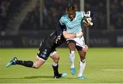 13 April 2018; Niyi Adeolokun of Connacht is tackled by Alex Dunbar of Glasgow Warriors during the Guinness PRO14 Round 20 match between Glasgow Warriors and Connacht at Scotstoun Stadium in Glasgow, Scotland. Photo by Paul Devlin/Sportsfile