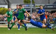 28 April 2018; Tom Farrell of Connacht escapes the tackle of Joey Carbery of Leinster during the Guinness PRO14 Round 21 match between Connacht and Leinster at the Sportsground in Galway. Photo by Brendan Moran/Sportsfile