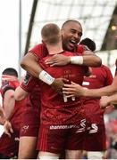 5 May 2018; Keith Earls of Munster is congratulated by Simon Zebo after scoring his sides second try during the Guinness PRO14 semi-final play-off match between Munster and Edinburgh at Thomond Park in Limerick. Photo by Sam Barnes/Sportsfile