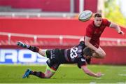 5 May 2018; Rory Scannell of Munster tackled by James Johnstone of Edinburgh during the Guinness PRO14 semi-final play-off match between Munster and Edinburgh at Thomond Park in Limerick. Photo by Sam Barnes/Sportsfile