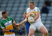 13 May 2018; Offaly goalkeeper Alan Mulhall gathers possession ahead of team-mate Declan Hogan and Seán Furlong of Wicklow during the Leinster GAA Football Senior Championship Preliminary Round match between Offaly and Wicklow at O'Moore Park in Laois. Photo by Piaras Ó Mídheach/Sportsfile