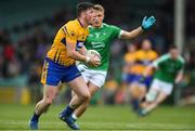 19 May 2018; Keelan Sexton of Clare in action against Gordon Browne of Limerick during the Munster GAA Football Senior Championship Quarter-Final match between Limerick and Clare at the Gaelic Grounds in Limerick. Photo by Piaras Ó Mídheach/Sportsfile