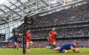 26 May 2018; Jordan Larmour of Leinster scores his side's fourth try during the Guinness PRO14 Final between Leinster and Scarlets at the Aviva Stadium in Dublin. Photo by Ramsey Cardy/Sportsfile
