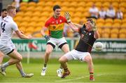 27 May 2018; Daniel Flynn of Kildare scores a goal after a mistake from Carlow goakleeper Robbie Molloy during the Leinster GAA Football Senior Championship Quarter-Final match between Carlow and Kildare at O'Connor Park in Tullamore, Offaly. Photo by Matt Browne/Sportsfile