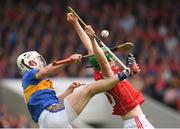 27 May 2018; Seamus Harnedy of Cork in action against Sean O’Brien of Tipperary during the Munster GAA Hurling Senior Championship Round 2 match between Tipperary and Cork at Semple Stadium in Thurles, Tipperary. Photo by Eóin Noonan/Sportsfile