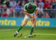2 June 2018; Pat Ryan of Limerick misses a late goal chance during the Munster GAA Hurling Senior Championship Round 3 match between Cork and Limerick at Páirc Uí Chaoimh in Cork. Photo by Piaras Ó Mídheach/Sportsfile