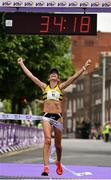 3 June 2018; Lizzie Lee of Leevale A.C., Co. Cork, celebrates winning the 2018 Vhi Women’s Mini Marathon. 30,000 women from all over the country took to the streets of Dublin to run, walk and jog the 10km route, raising much needed funds for hundreds of charities around the country. www.vhiwomensminimarathon.ie. Photo by Sam Barnes/Sportsfile