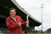 3 June 2018; RTÉ's Marty Morrissey with his IFTA Presenter of the Year Award at the Munster GAA Senior Hurling Championship Round 3 match between Waterford and Tipperary at the Gaelic Grounds in Limerick. Photo by Piaras Ó Mídheach/Sportsfile