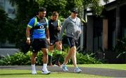 7 June 2018; Bundee Aki with new Connacht coach Andy Friend, right, during Ireland rugby squad training at Royal Pines Resort in Queensland, Australia. Photo by Brendan Moran/Sportsfile