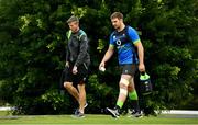 7 June 2018; Forwards coach Simon Easterby, left, and Iain Henderson arrive for Ireland rugby squad training at Royal Pines Resort in Queensland, Australia. Photo by Brendan Moran/Sportsfile