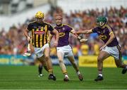 9 June 2018; Colin Fennelly of Kilkenny in action against Diarmuid O'Keeffe, left, and Shaun Murphy of Wexford during the Leinster GAA Hurling Senior Championship Round 5 match between Kilkenny and Wexford at Nowlan Park in Kilkenny. Photo by Daire Brennan/Sportsfile