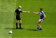 10 June 2018; Referee Fergal Kelly shakes hands with Colm Begley of Laois before the Leinster GAA Football Senior Championship Semi-Final match between Carlow and Laois at Croke Park in Dublin. Photo by Piaras Ó Mídheach/Sportsfile