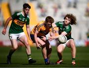23 June 2018; Darragh Connelly of Clare in action against Paul Walsh, right, and Jack O Connor of Kerry during the Electric Ireland Munster GAA Football Minor Championship Final match between Kerry and Clare at Páirc Ui Chaoimh in Cork. Photo by Stephen McCarthy/Sportsfile
