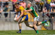 24 June 2018; Pearse Lillis of Clare in action against Niall Darby of Offaly during the GAA Football All-Ireland Senior Championship Round 2 match between Offaly and Clare at Bord Na Mona O’Connor Park in Tullamore, Offaly. Photo by Harry Murphy/Sportsfile