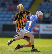 30 June 2018; Killian Hogan of Kilkenny under pressure from Kevin Byrne of Dublin on his way to scoring his side's second goal during the Electric Ireland Leinster GAA Hurling Minor Championship Final match between Dublin and Kilkenny at O'Moore Park in Portlaoise, Laois. Photo by Ray McManus/Sportsfile