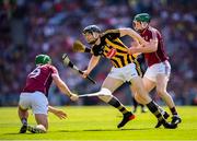 1 July 2018; Walter Walsh of Kilkenny in action against Cathal Mannion, right, and David Burke of Galway during the Leinster GAA Hurling Senior Championship Final match between Kilkenny and Galway at Croke Park in Dublin. Photo by Stephen McCarthy/Sportsfile