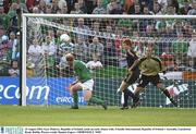 19 August 2003; Gary Doherty of Republic of Ireland, sends an early chance wide during an International Friendly between Republic of Ireland and Australia at Lansdowne Road, Dublin. Photo by Damien Eagers/Sportsfile