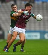 15 July 2018; Seán Kelly of Galway in action against Seán O’Shea of Kerry during the GAA Football All-Ireland Senior Championship Quarter-Final Group 1 Phase 1 match between Kerry and Galway at Croke Park, Dublin. Photo by Piaras Ó Mídheach/Sportsfile