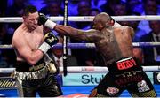 28 July 2018; Dillian Whyte, right, and Joseph Parker during their Heavyweight contest at The O2 Arena in London, England. Photo by Stephen McCarthy/Sportsfile
