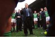 30 March 2003; Ireland head coach Eddie O'Sullivan speaks to his players after the final whistle. RBS Six Nations Rugby Championship, Ireland v England, Lansdowne Road, Dublin. Photo by Brendan Moran/Sportsfile