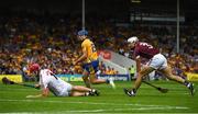 5 August 2018; Shane O'Donnell of Clare watches his shot on goal go past Galway goalkeeper James Skehill during the GAA Hurling All-Ireland Senior Championship semi-final replay between Galway and Clare at Semple Stadium in Thurles, Co Tipperary. Photo by Ramsey Cardy/Sportsfile