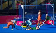 5 August 2018; Kitty van Male of the Netherlands scores her sides third goal past Ayeisha McFerran of Ireland during the Women's Hockey World Cup Final match between Ireland and Netherlands at the Lee Valley Hockey Centre in QE Olympic Park, London, England. Photo by Craig Mercer/Sportsfile