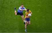 5 August 2018; Ciaráin Murtagh of Roscommon in action against Darren Daly of Dublin during the GAA Football All-Ireland Senior Championship Quarter-Final Group 2 Phase 3 match between Dublin and Roscommon at Croke Park in Dublin. Photo by Daire Brennan/Sportsfile