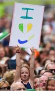 6 August 2018; Ireland supporters during their homecoming at Dame Street in Dublin after finishing second in the Women’s Hockey World Cup in London, England. Photo by Ramsey Cardy/Sportsfile