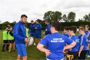 8 August 2018; Leinster player Ross Byrne with participants during the Bank of Ireland Leinster Rugby Summer Camp at Westmanstown RFC in Clonsilla, Dublin. Photo by Piaras Ó Mídheach/Sportsfile