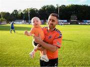 10 August 2018; Stephen Kinch of Inchicore Athletic and his son Alfie prior to the Irish Daily Mail FAI Cup First Round match between Inchicore Athletic and St Patrick's Athletic at Richmond Park in Inchicore, Dublin. Photo by Stephen McCarthy/Sportsfile
