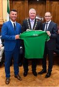 16 August 2018; Republic of Ireland manager Martin O'Neill, right, and Republic of Ireland Women's National Team manager Colin Bell present a jersey to Cllr. Mick Finn, Lord Mayor of Cork, at a reception hosted by the Lord Mayor of Cork for a FAI Delegation at City Hall in Cork. Photo by Stephen McCarthy/Sportsfile