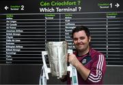 17 August 2018; Damien Wade, from Loughrea, Co Galway, now living in London, with the Liam MacCarthy Cup at the GAA Fáilte Abhaile event at Dublin Airport in Dublin. Photo by Piaras Ó Mídheach/Sportsfile