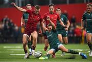 17 August 2018; Stephen Fitzgerald of Munster in action against Fergus Mulchrone of London Irish during the Keary's Renault pre-season friendly match between Munster and London Irish at Irish Independent Park in Cork. Photo by Diarmuid Greene/Sportsfile