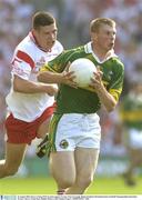 24 August 2003; Tomas O'Se of Kerry in action against Sean Cavanagh of Tyrone during the Bank of Ireland All-Ireland Senior Football Championship Semi-Final match between Tyrone and Kerry at Croke Park in Dublin. Photo by Damien Eagers/Sportsfile