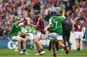 19 August 2018; James Sargent, St Brigid’s PS, Knockloughrim, Co.Derry, representing Galway, in action against Jack Harford, Kilkeary NS, Nenagh, Co Tipperary, representing Limerick, left, during the INTO Cumann na mBunscol GAA Respect Exhibition Go Games at the GAA Hurling All-Ireland Senior Championship Final match between Galway and Limerick at Croke Park in Dublin. Photo by Piaras Ó Mídheach/Sportsfile