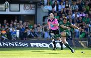 1 September 2018; Craig Ronaldson of Connacht kicks a late penalty which he subsequently missed during the Guinness PRO14 Round 1 match between Connacht and Glasgow Warriors at the Sportsground in Galway. Photo by Seb Daly/Sportsfile