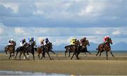 6 September 2018; Runners and riders during the Scotch Hall Shopping Centre Claiming Race during the Laytown Strand Races at Laytown in Meath. Photo by David Fitzgerald/Sportsfile