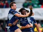 22 September 2018; Niyi Adeolokun of Connacht, centre, celebrates with team-mates after scoring his side's third try during the Guinness PRO14 Round 4 match between Connacht and Scarlets at the Sportsground in Galway. Photo by Seb Daly/Sportsfile